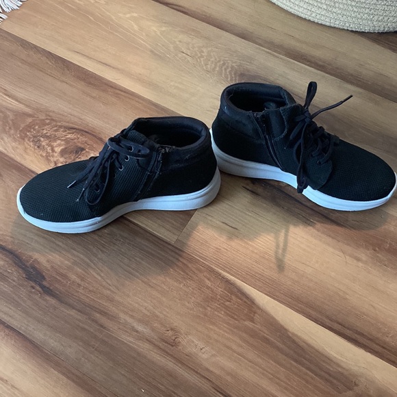 Clarks high top sneakers 6 1/2 - Picture 2 of 5